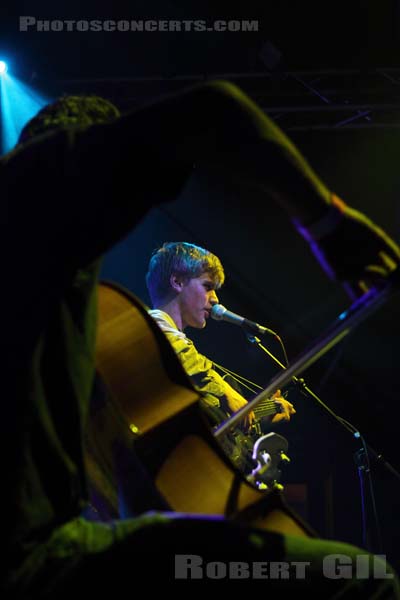 JOHNNY FLYNN - 2010-04-21 - PARIS - La Fleche d'Or - 